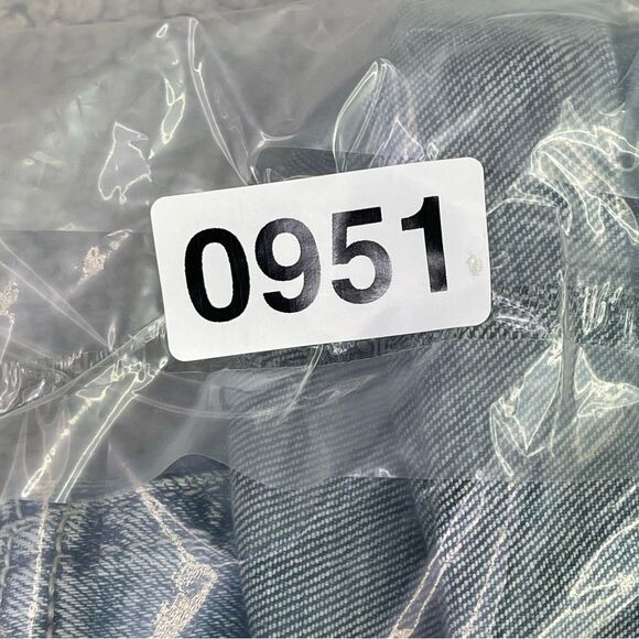 Silver Jeans Suki Shorts Women's 25 Blue Low Rise Cuffed Distressed Denim - Picture 9 of 9